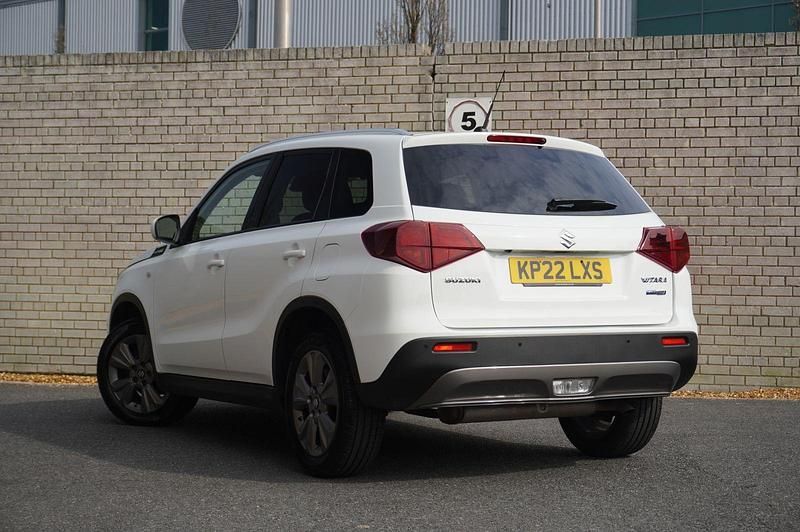 Used Suzuki Vitara SZ-T 2022 White SUV