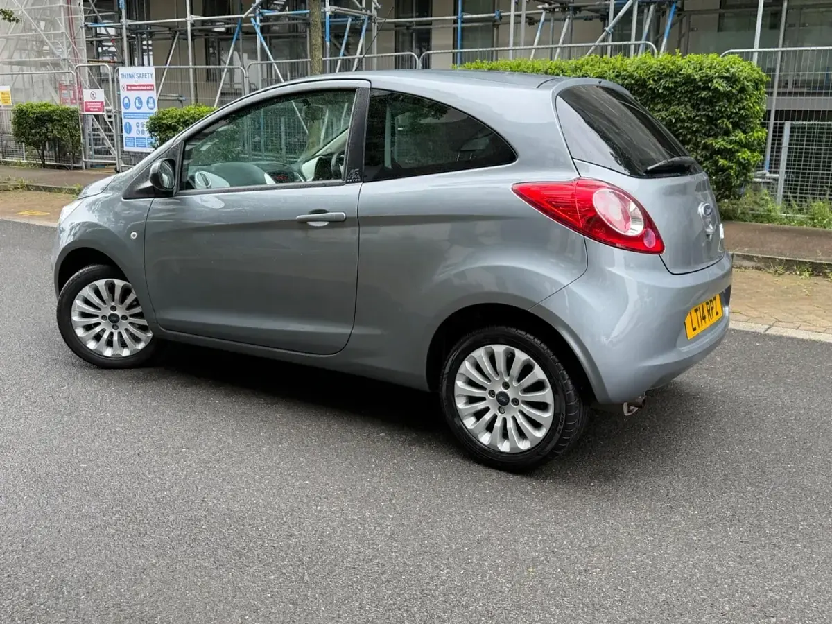 Used Ford Ka Zetec 69 HP (50 kW) 2014 Silver Hatchback