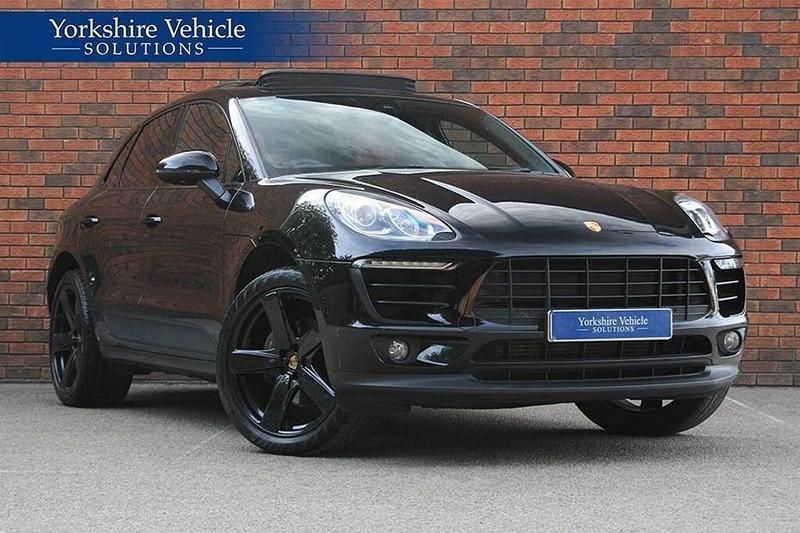 Black Used 2017 Porsche Macan SUV | £21,989 (Fair price) - Image 1/1