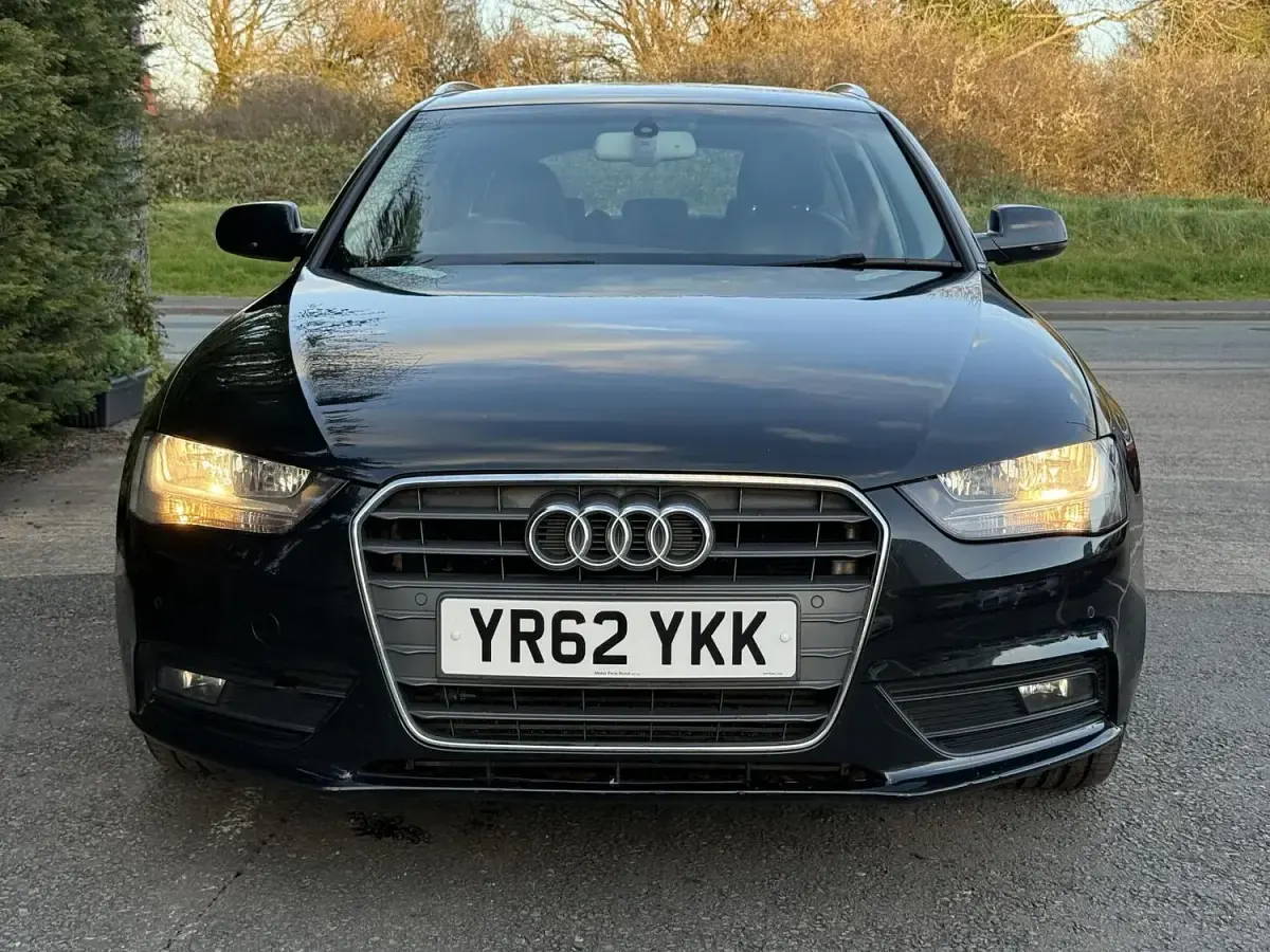 Used Audi A4 Comfort 143 HP (105 kW) 2012 Black Estate