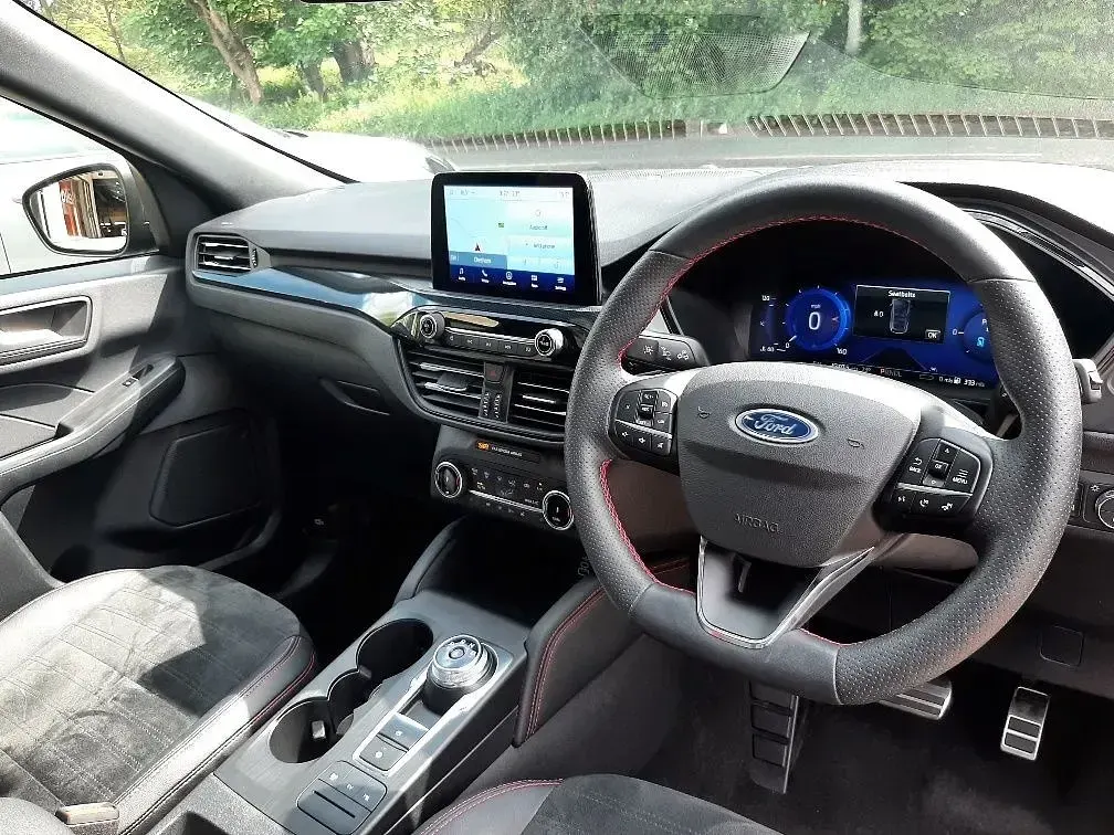 Used Ford Kuga ST-Line X 225 HP (165 kW) 2023 Chrome blue SUV