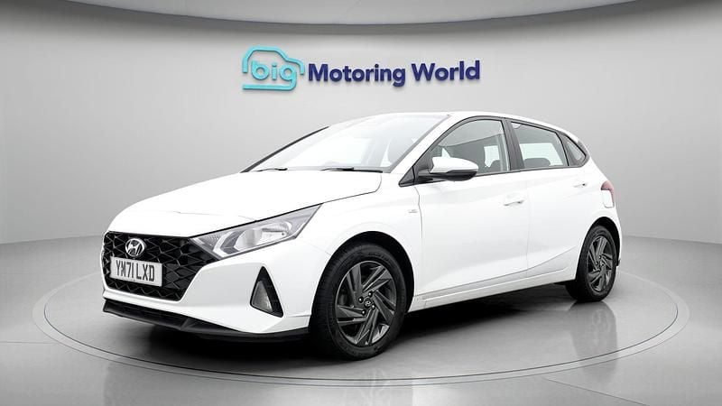 Used Hyundai i20 SE 99 HP (72 kW) 2022