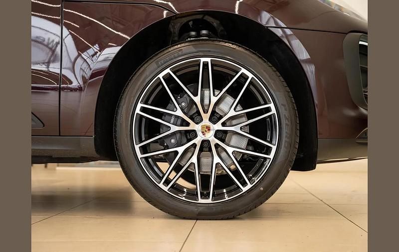 Used Porsche Macan 261 HP (191 kW) 2025 Other SUV