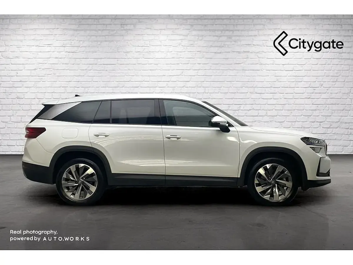 Used Skoda Kodiaq SE L 110 HP (80 kW) 2025 Moon white metallic SUV