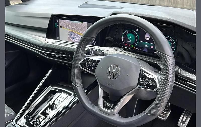 Used VW Golf VIII R-line 147 HP (108 kW) 2024 Black Hatchback