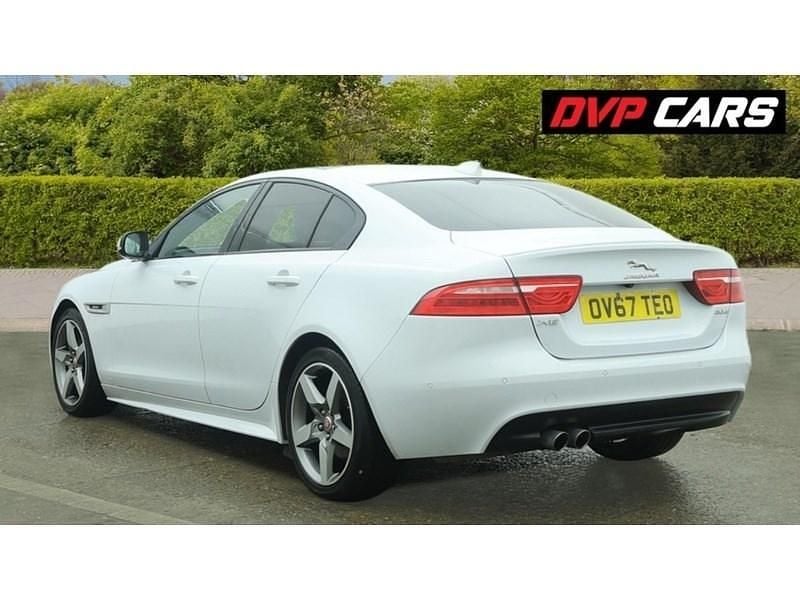 Used Jaguar XE R-Sport 180 HP (132 kW) 2017 White Sedan