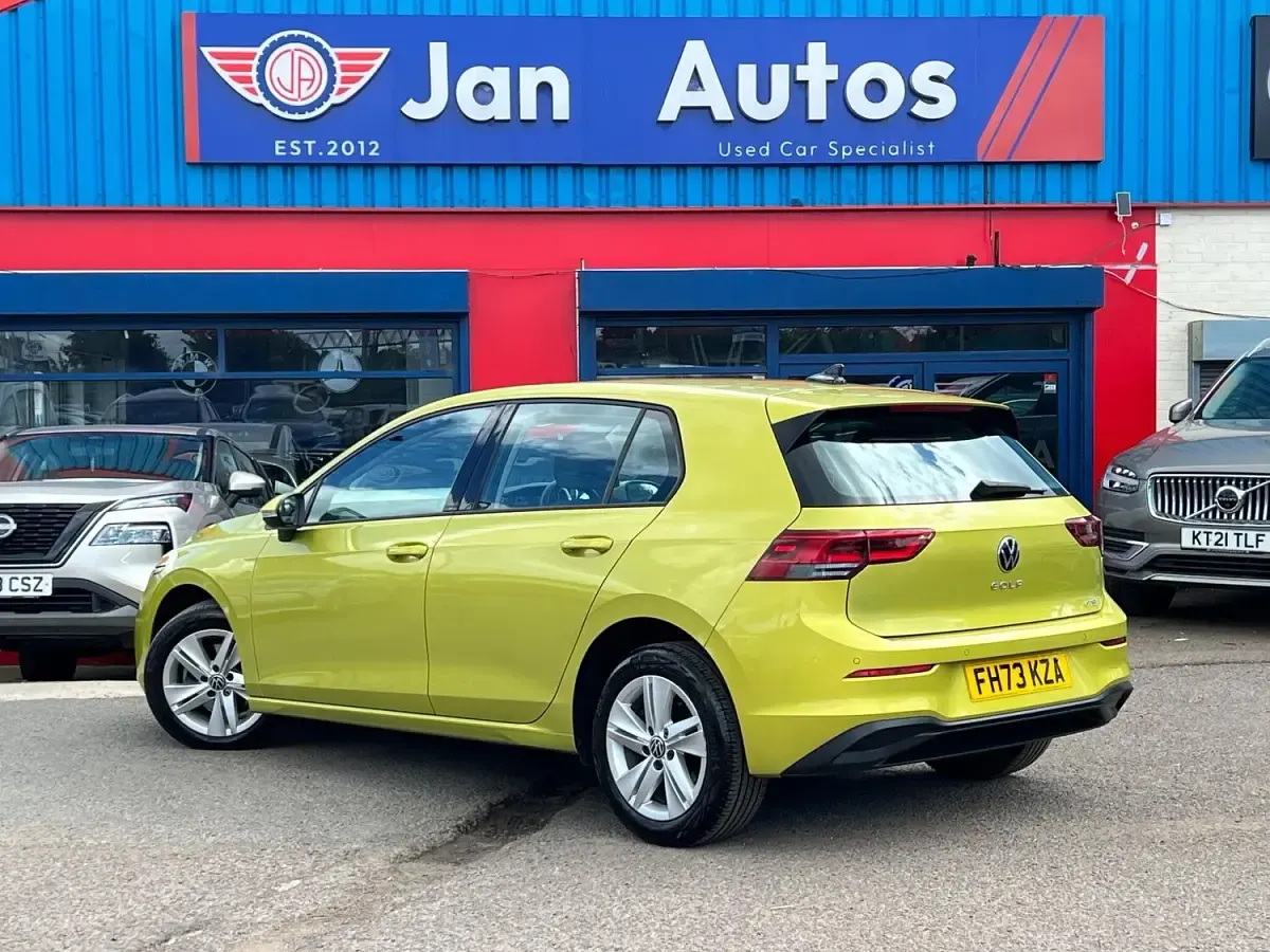 Used VW Golf VIII Life 2024 Yellow Hatchback