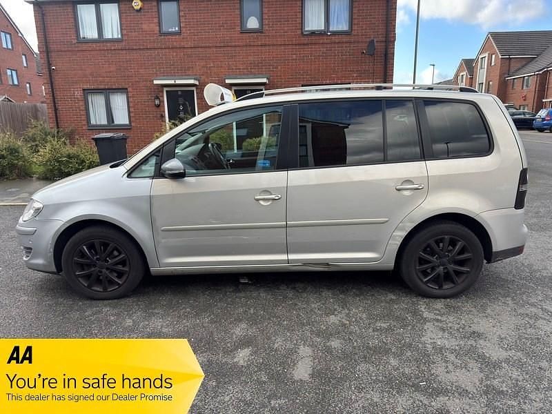 Used VW Touran Match 2010 Silver MPV