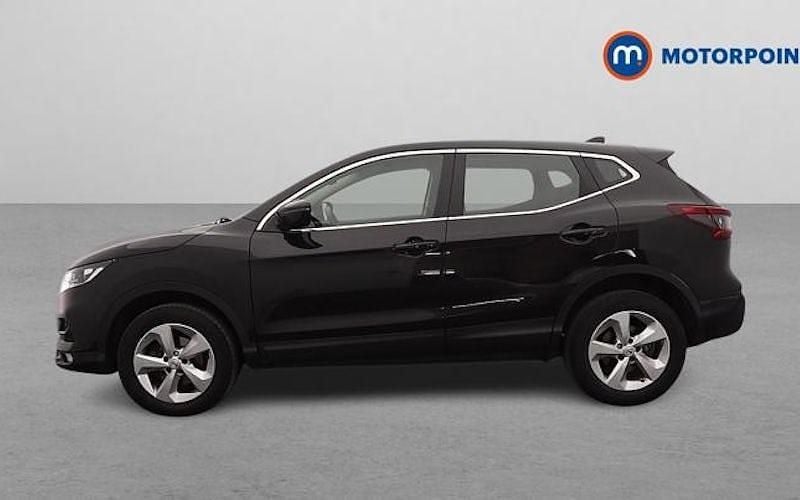 Used Nissan Qashqai Acenta Premium 116 HP (85 kW) 2019 Black SUV