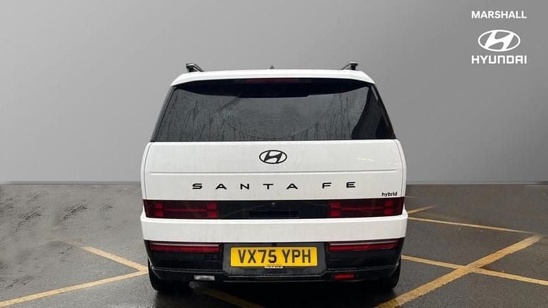 Used Hyundai Santa Fe 215 HP (158 kW) 2025 White SUV
