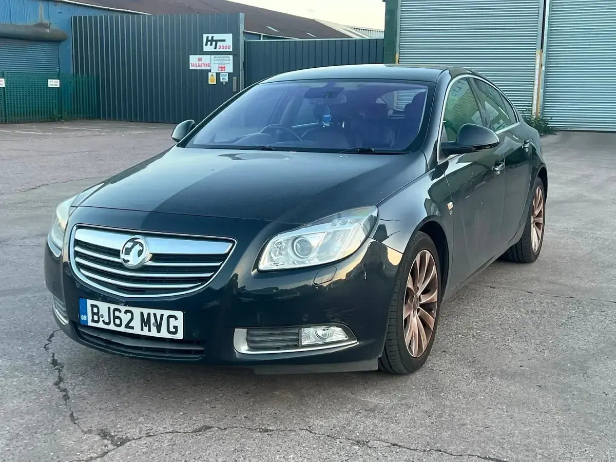 Used Vauxhall Insignia Elite 160 HP (117 kW) 2012 Black Hatchback