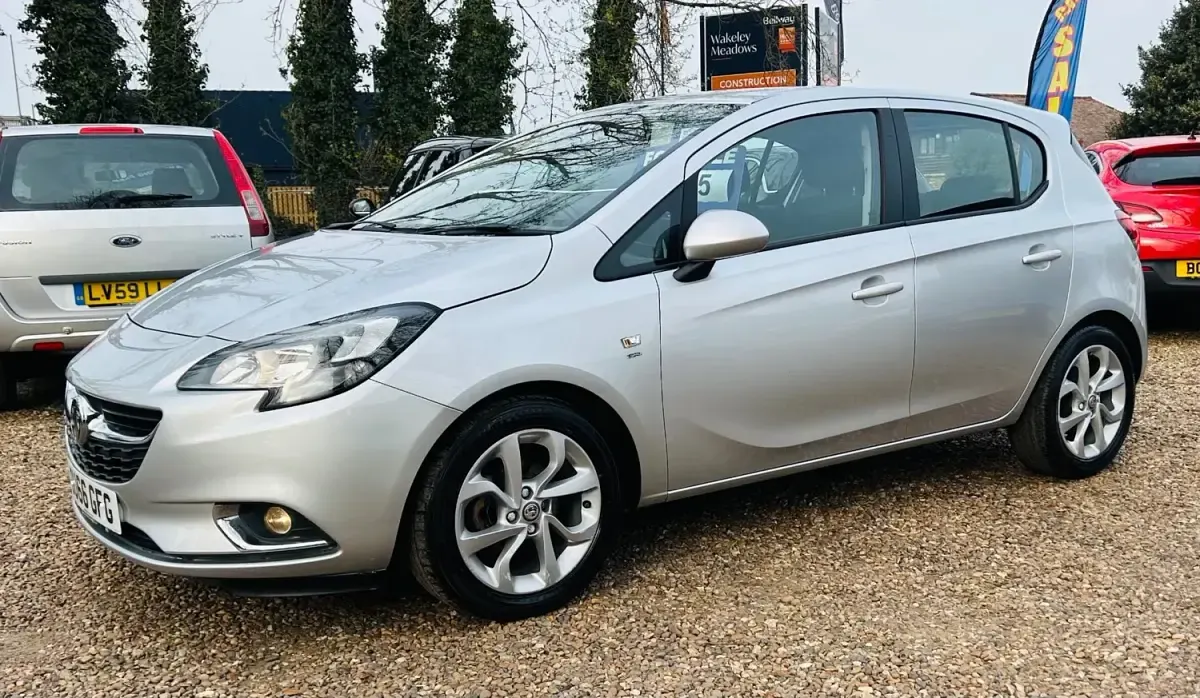 Second-hand Vauxhall Corsa SRi 2017 Argintiu Hatchback