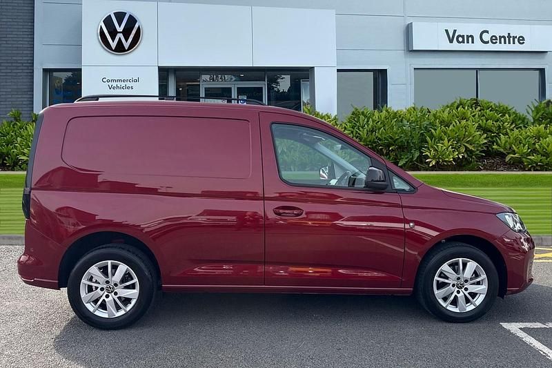 Used VW Caddy Pro 102 HP (75 kW) 2025 Red MPV