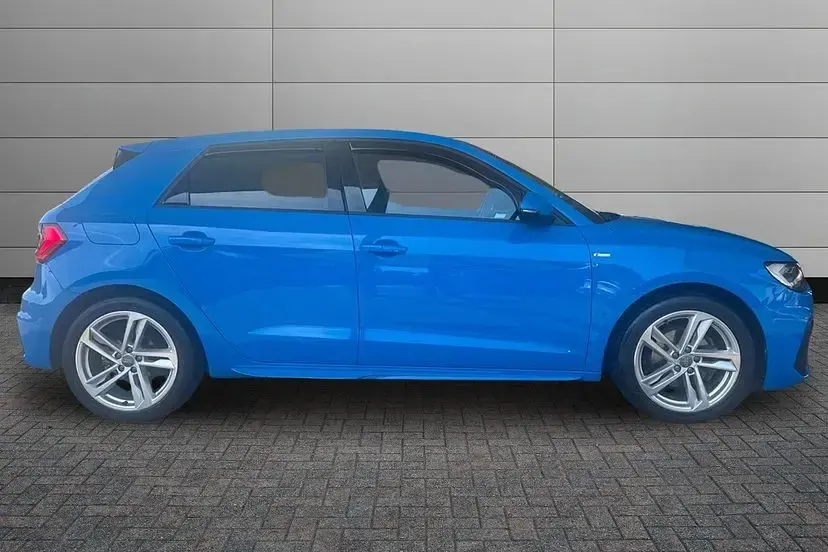 Used Audi A1 Sportback S-Line 148 HP (108 kW) 2020 Turbo blue Hatchback