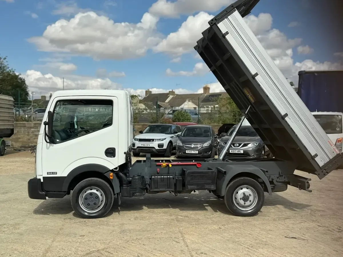 Used Nissan Cabstar 2013 White Pickup
