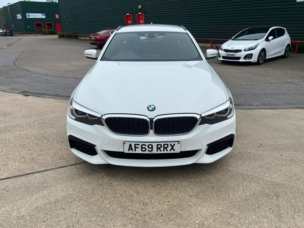 Used BMW 520 M Sport 2019 White Estate