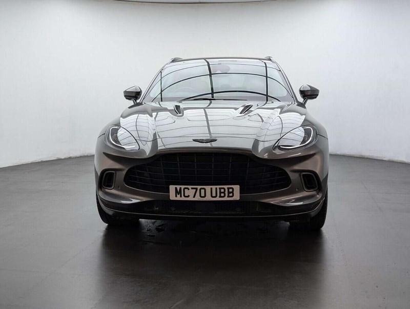 Used Aston Martin DBX 550 HP (404 kW) 2020 Silver SUV