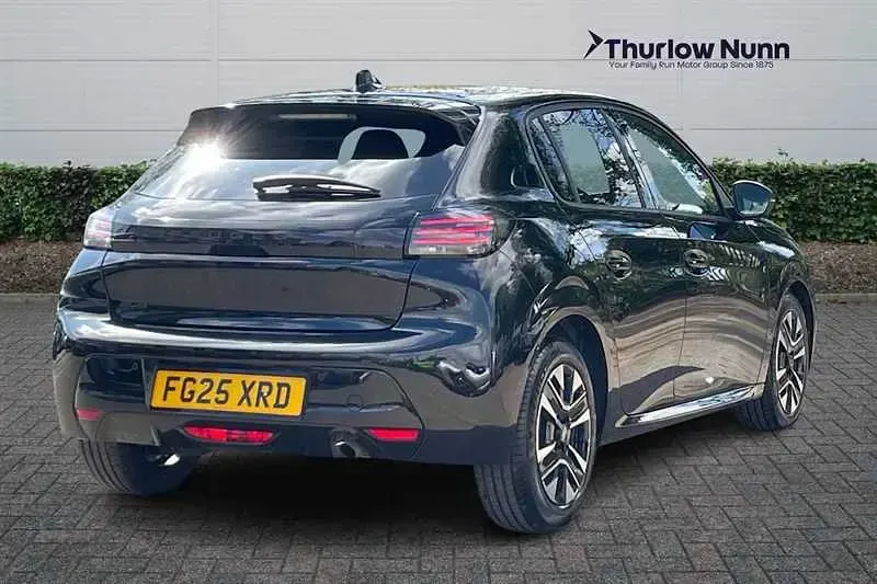 Used Peugeot 208 Allure 100 HP (73 kW) 2025 Black Hatchback