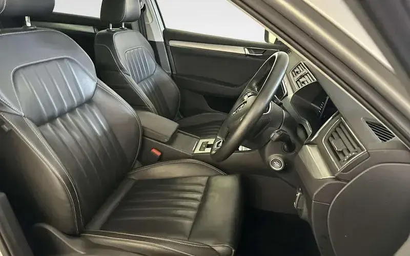 Used Skoda Superb SE Technology 150 HP (110 kW) 2023 Grey Hatchback