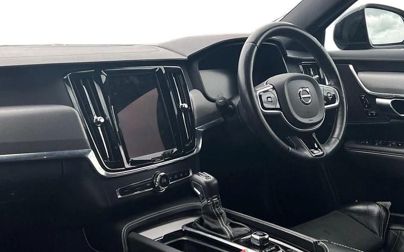 Used Volvo V90 R-Design 254 HP (186 kW) 2019 Black Estate