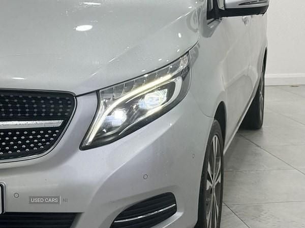 Used Mercedes V220 170 HP (125 kW) 2019 Silver MPV