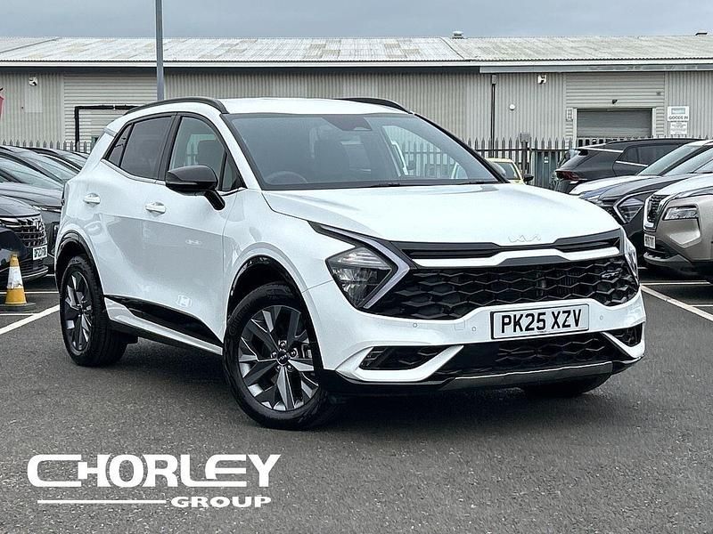 White Used 2025 Kia Sportage 2 SUV | £30,278 (Super price) - Image 1/4