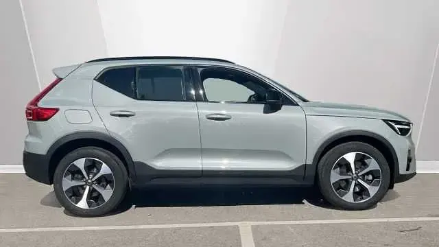 Used Volvo XC40 Plus 194 HP (142 kW) 2024 Grey SUV