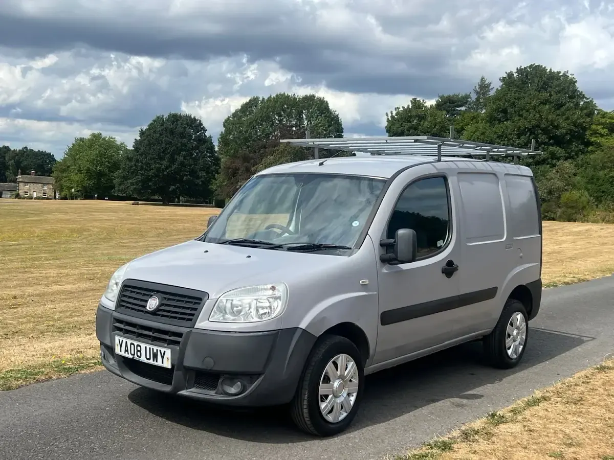 Used Fiat Doblò 85 HP (62 kW) 2008 Grey MPV
