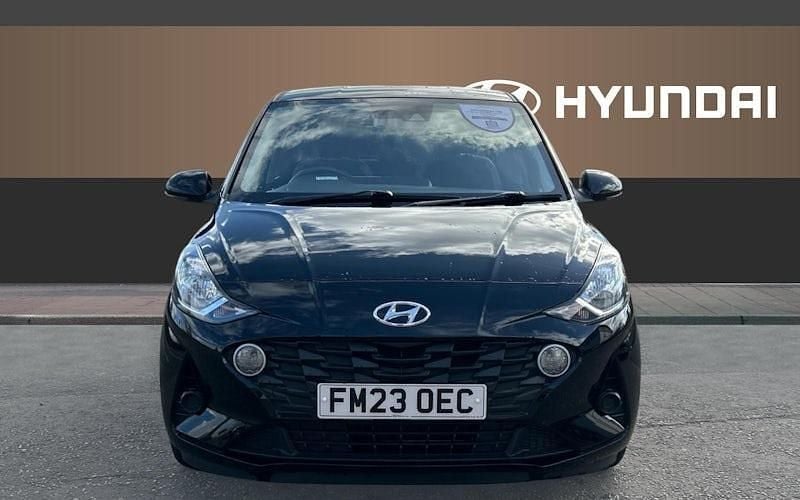Used Hyundai i10 SE 84 HP (61 kW) 2023 Black Hatchback