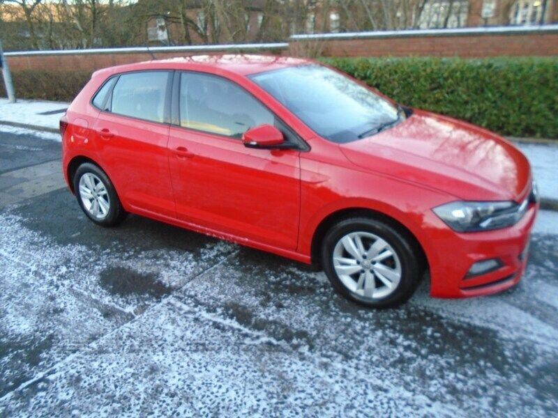 Used VW Polo SE 65 HP (47 kW) 2019 Red Hatchback