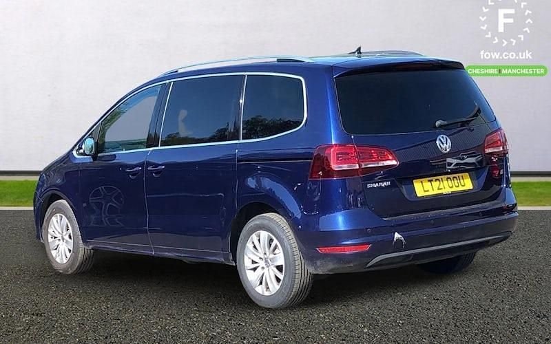 Usado VW Sharan SE 150 HP (110 kW) 2021 Azul Monovolume