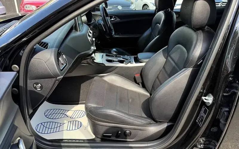 Used Kia Stinger GT-Line S 197 HP (144 kW) 2019 Black Hatchback