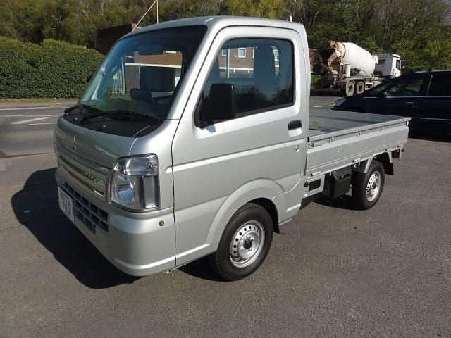 Silver New 2024 Mitsubishi L200 Pickup | £10,999 - Image 1/4