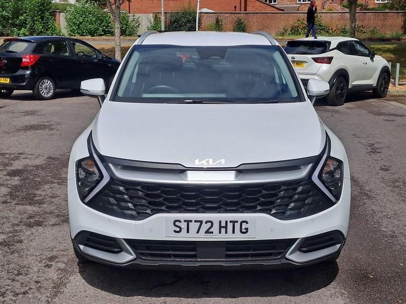 White Used 2022 Kia Sportage 2 SUV | £19,499 (Fair price) - Image 1/3