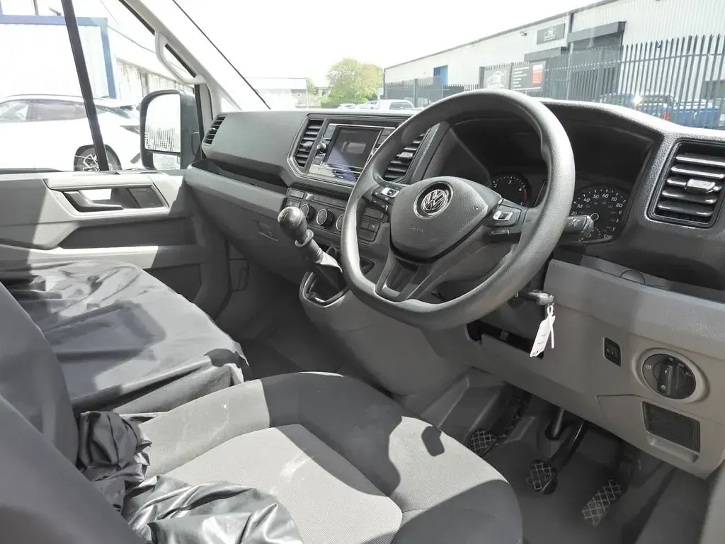 Used VW Crafter Trendline 140 HP (102 kW) 2022 White Van