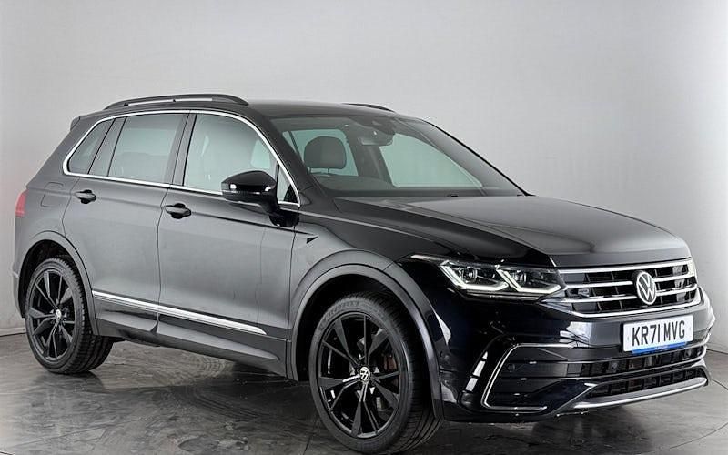 Gebraucht VW Tiguan R-line 245 PS (180 kW) 2023 SUV
