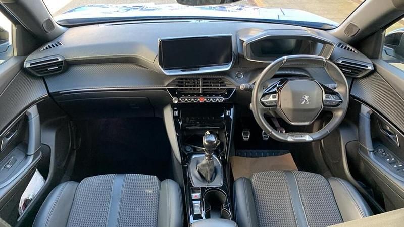 Used Peugeot 2008 GT 129 HP (94 kW) 2023 Blue SUV