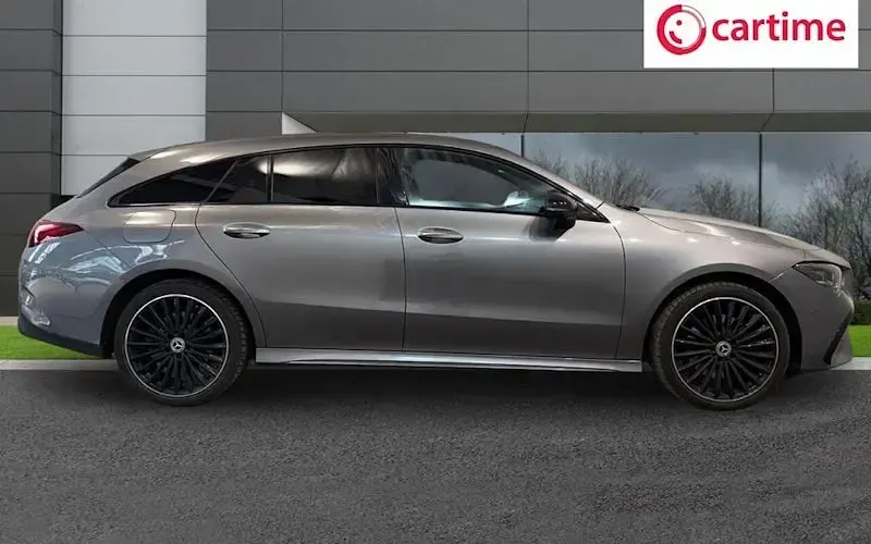 Used Mercedes E250 AMG line 218 HP (160 kW) 2025 Estate