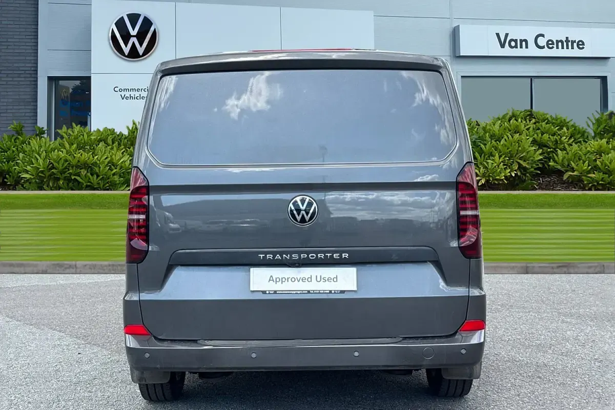 Begagnad VW Transporter Pro 110 HK (80 kW) 2025 Grå Van