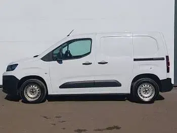Usado Citroën Berlingo 100 HP (73 kW) 2024 Branco Monovolume