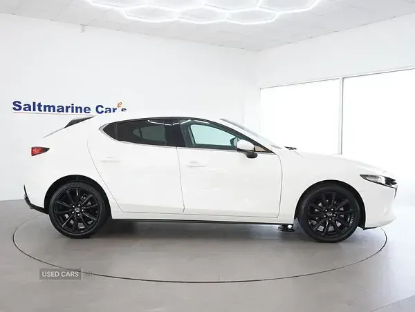 Used Mazda 3 Exclusive-Line 140 HP (102 kW) 2025 White Hatchback
