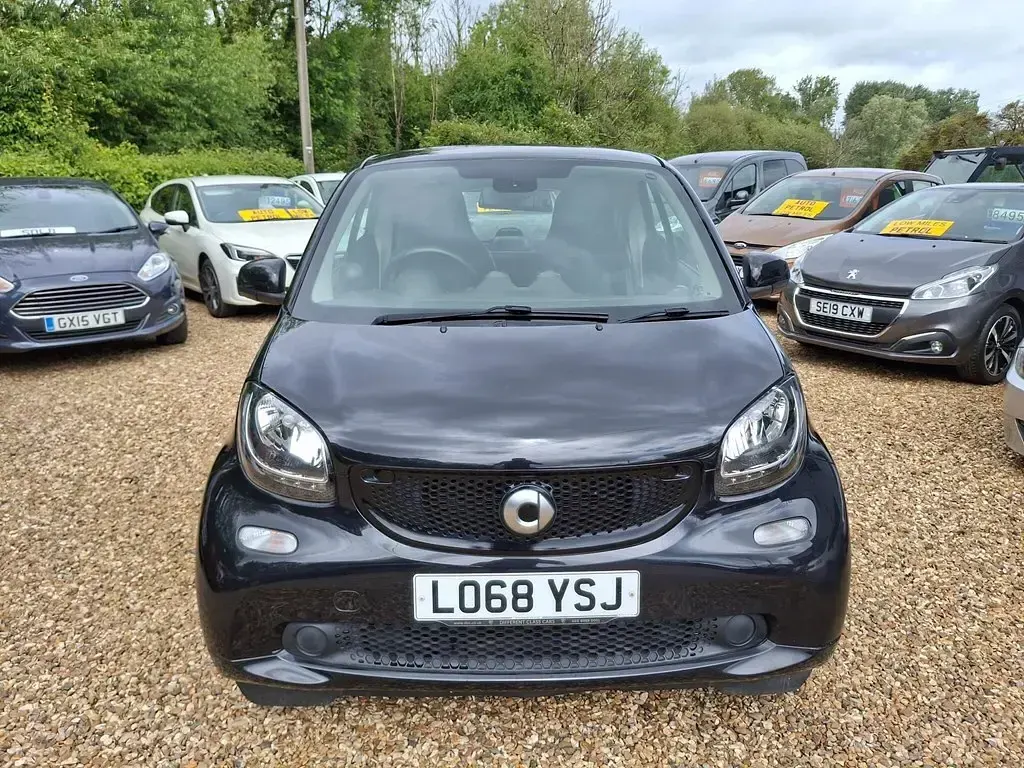 Used Smart ForTwo Coupé Premium 90 HP (66 kW) 2018 Black Coupe