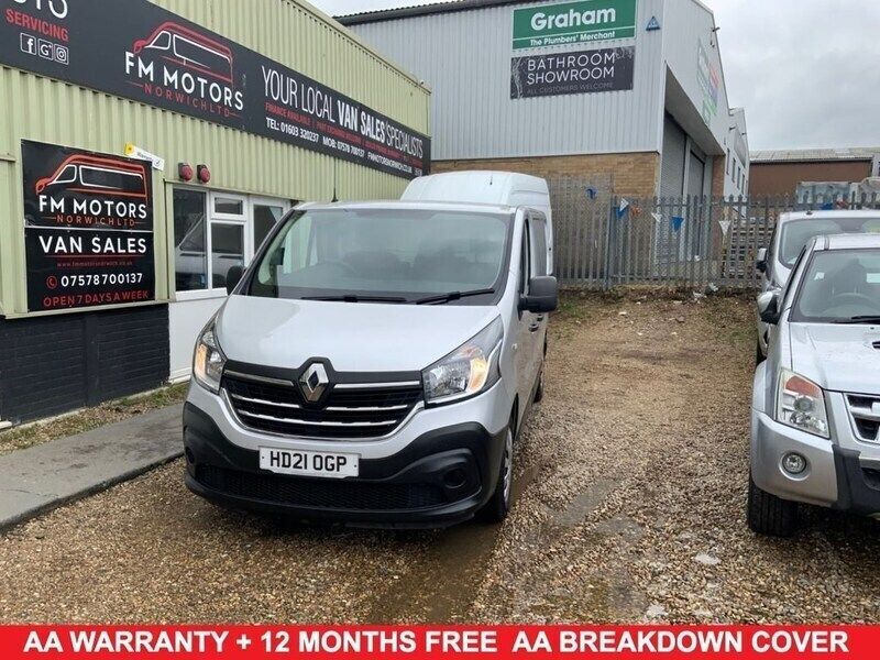 Silver Used 2021 Renault Trafic Business Van | £10,900 (Good price) - Image 1/2