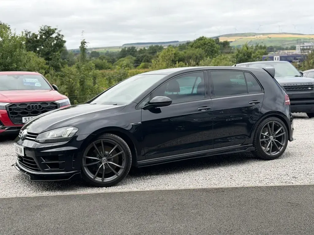 Used VW Golf VII R 300 HP (220 kW) 2016 Black Hatchback