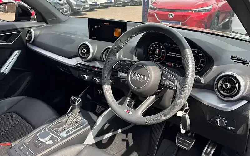 Used Audi Q2 S-Line 150 HP (110 kW) 2023 Black SUV
