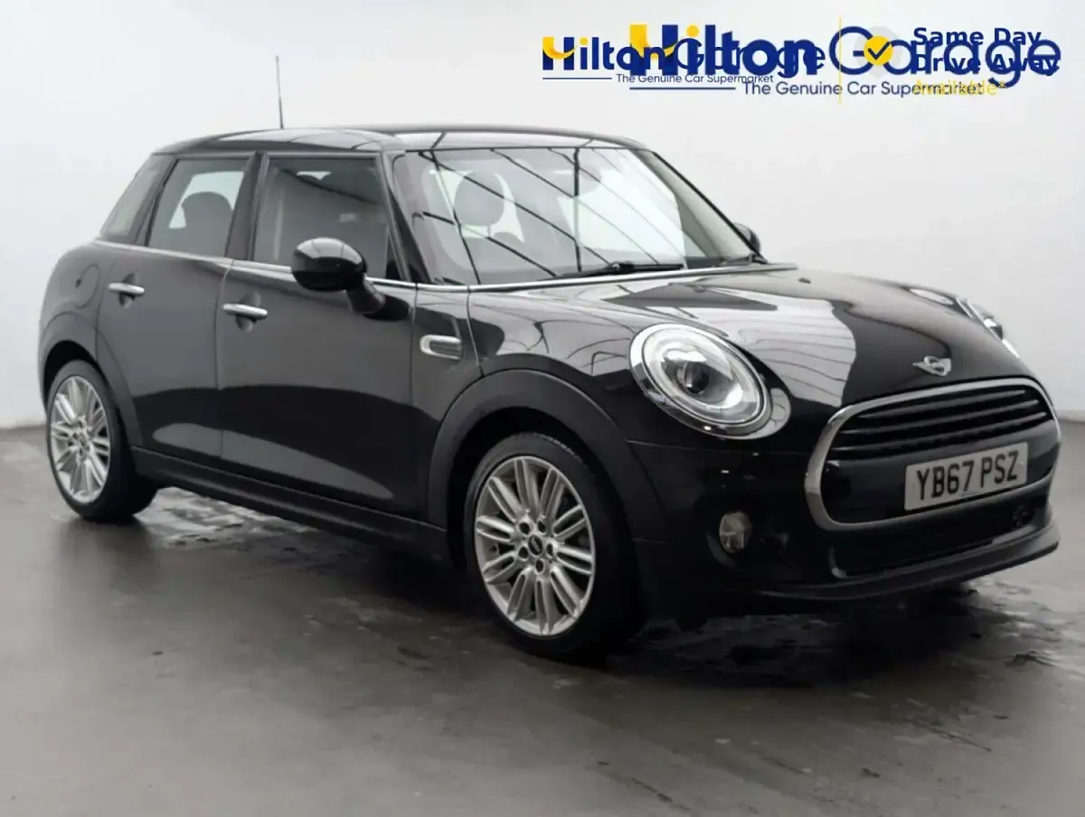 Usado Mini Cooper Hatch 136 HP (100 kW) 2017 Preto Citadino