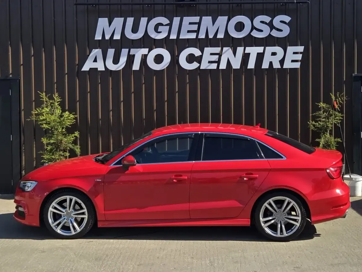 Begagnad Audi A3 S-Line 180 HK (132 kW) 2014 Röd Sedan