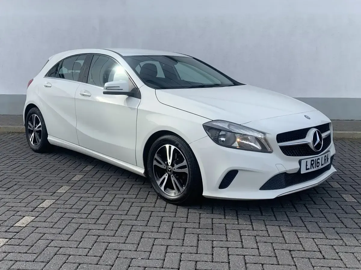 Used Mercedes A180 SE 2016 White Hatchback
