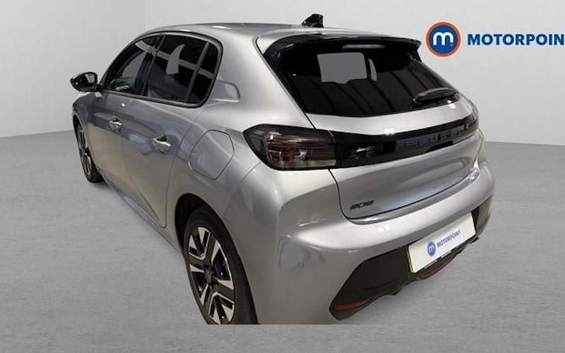 Used Peugeot 208 Allure 101 HP (74 kW) 2025 Hatchback