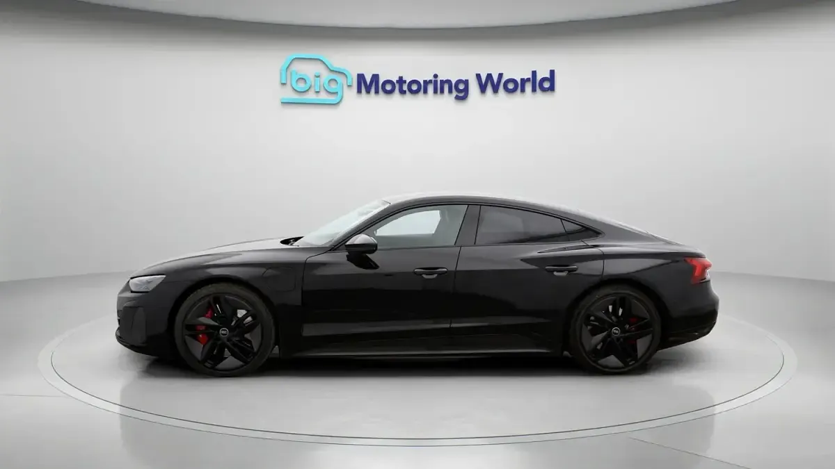 Used Audi e-tron GT quattro Premium 494 kW (673 HP) 2022 Black Sedan
